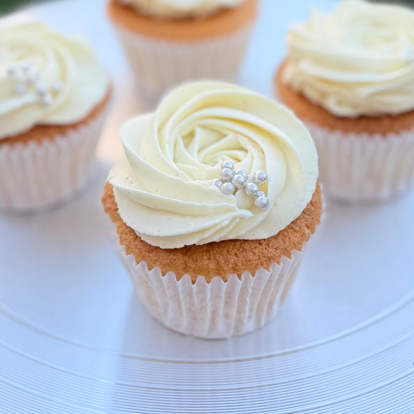 Vanilla & White Chocolate Cupcakes