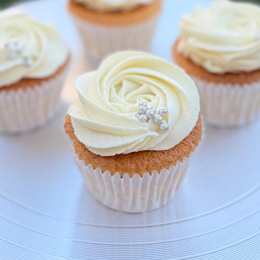 Vanilla & White Chocolate Cupcakes